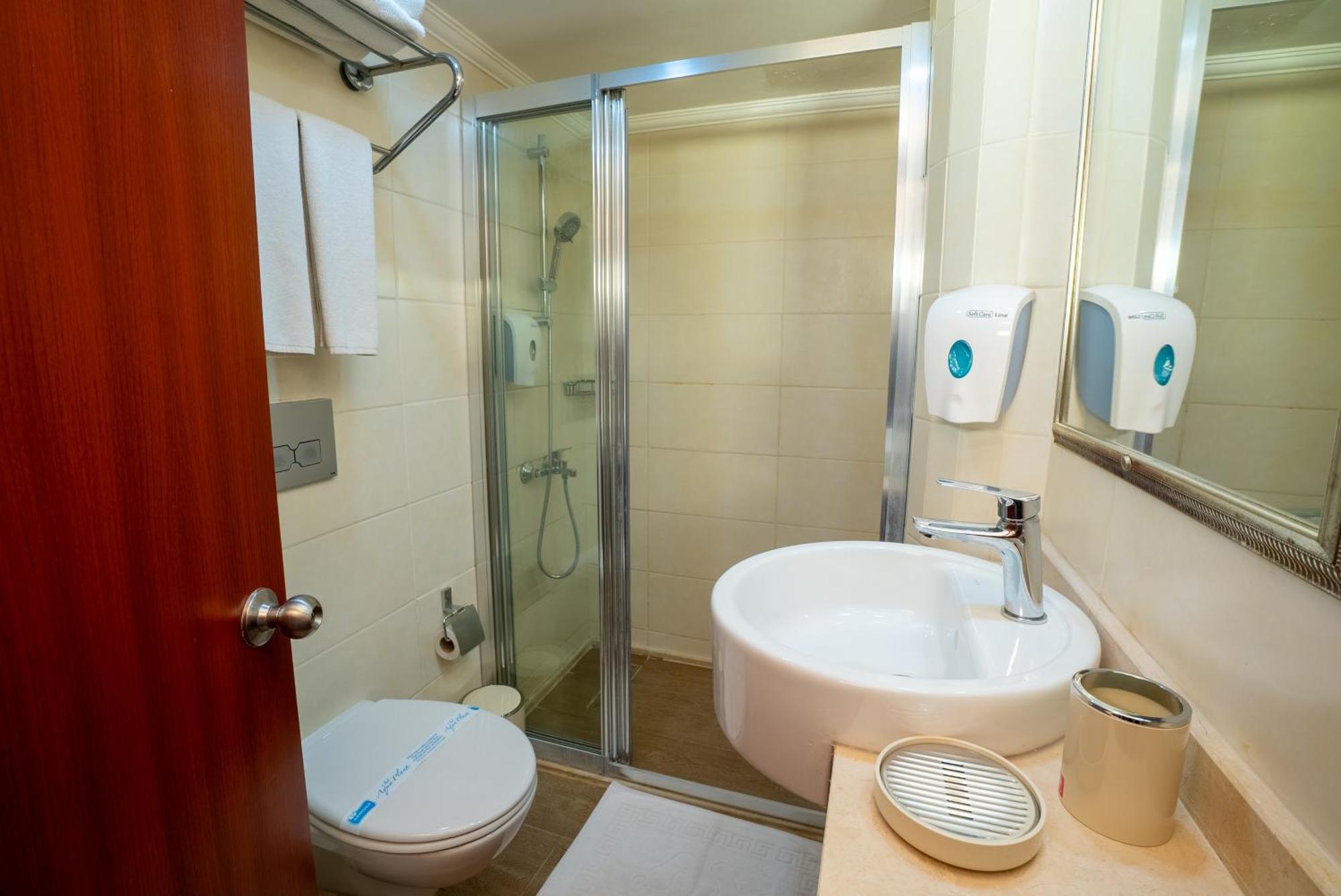 Doppelzimmer mit Poolblick